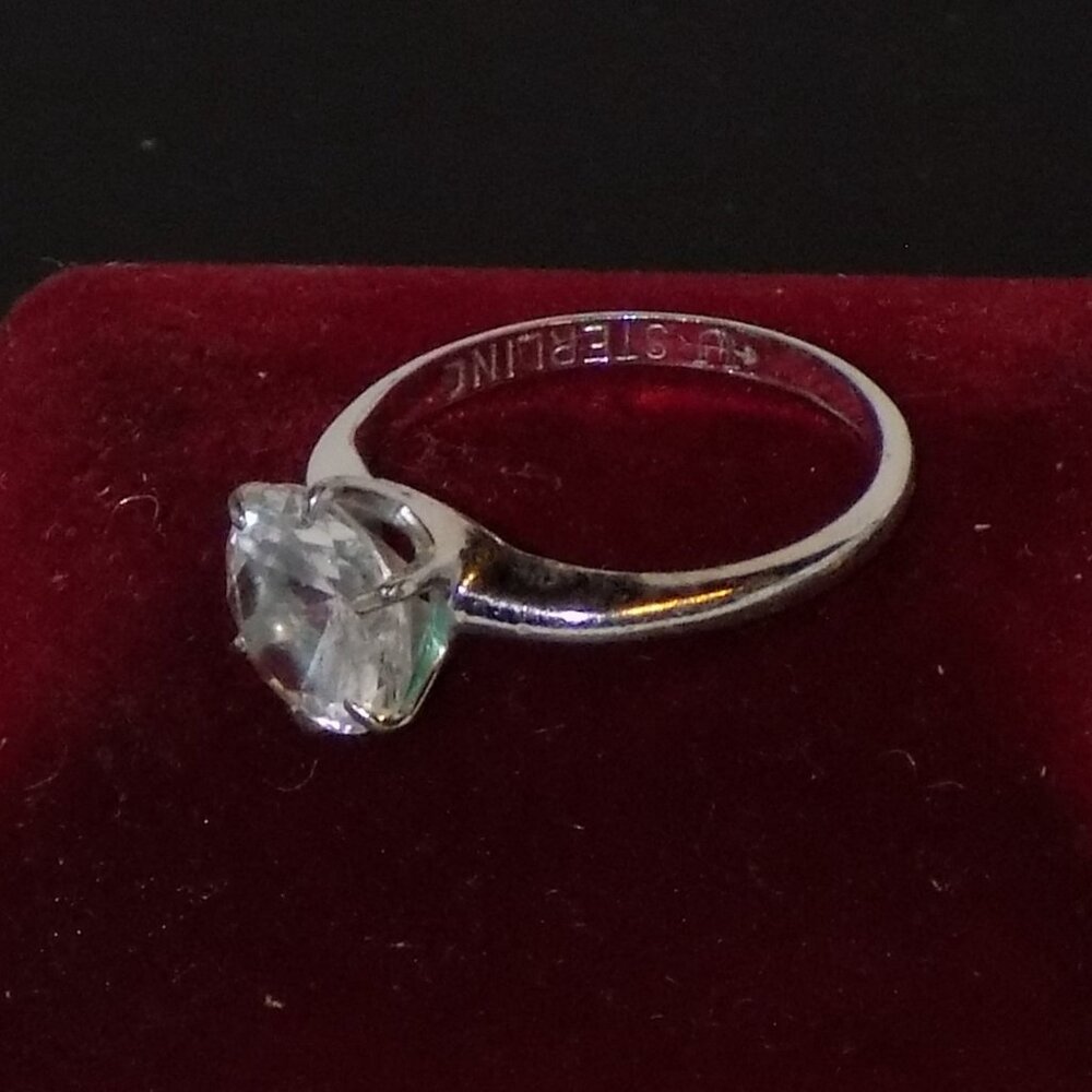 Vintage IOC Signed Uncas Sterling Silver Large Solitaire 6 Prong Size 7 Ring - Picture 12 of 13